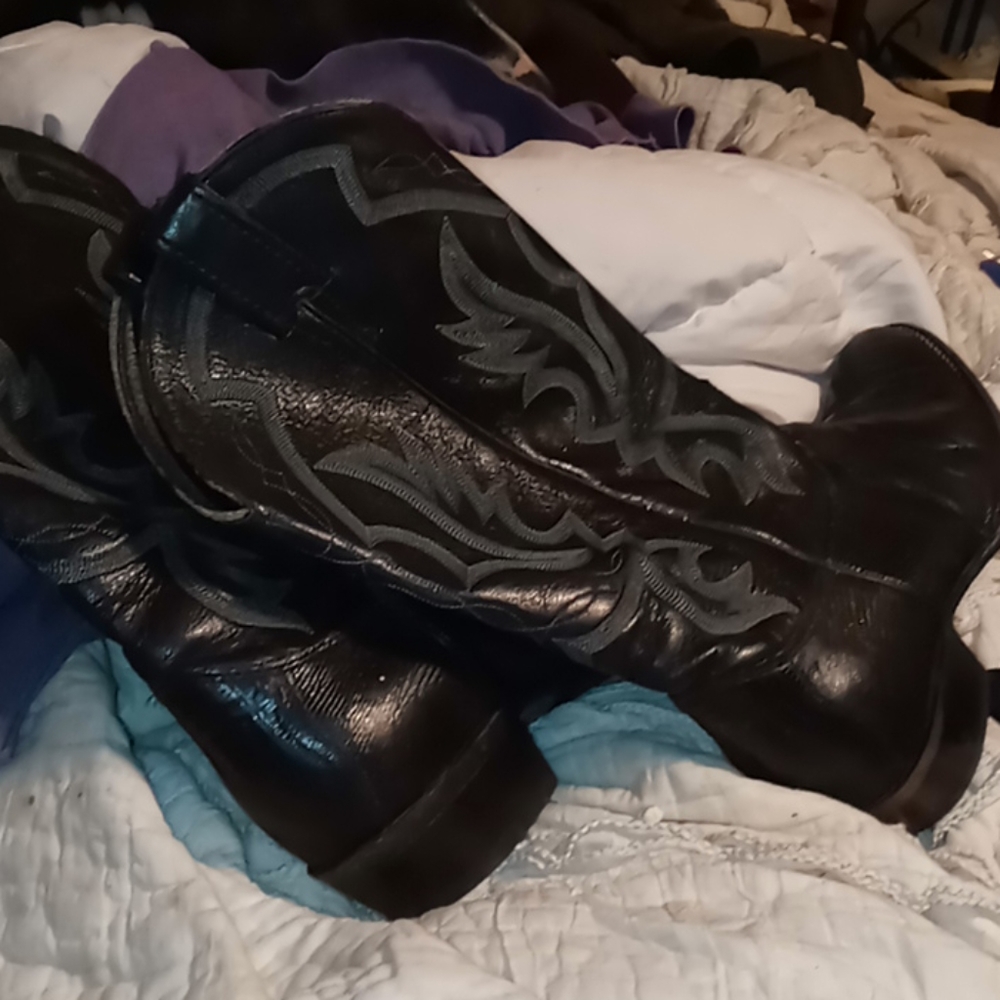 Justin size 8.5 snakeskin boots
